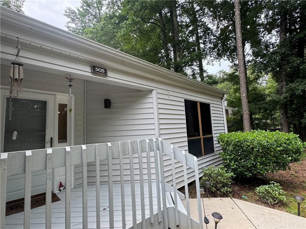 2 bedroom, 2 bathroom, 1,236 sq ft townhouse under contract at 505 Willow Way, Villa Rica, GA 30180 — photo 3
