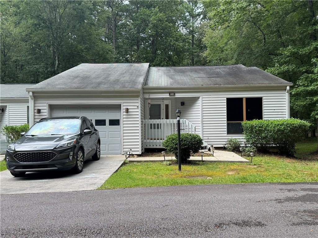 2 bedroom, 2 bathroom, 1,236 sq ft townhouse under contract at 505 Willow Way, Villa Rica, GA 30180