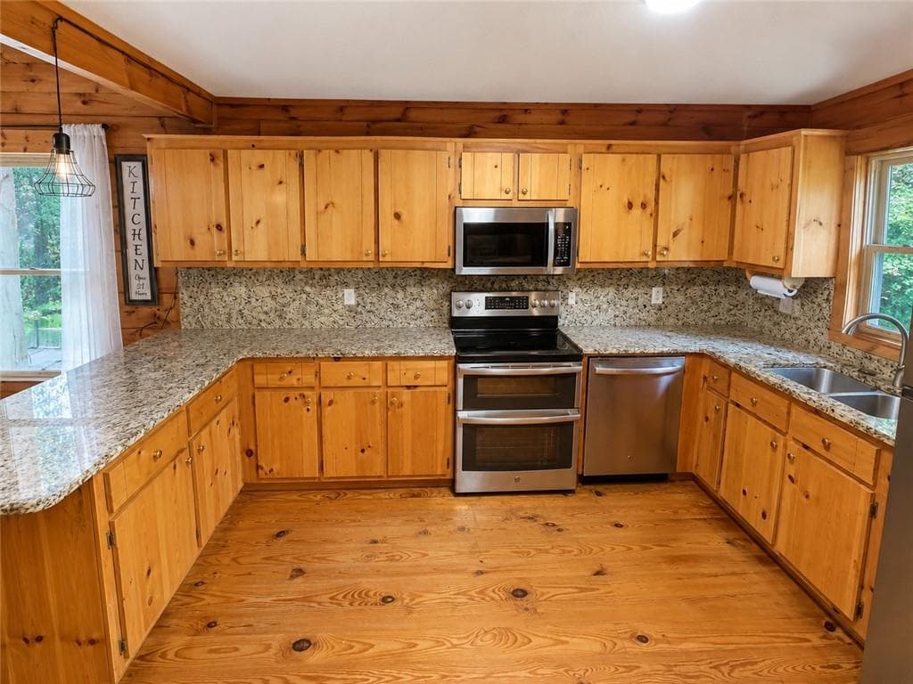 2 bedroom, 2 bathroom, 1,496 sq ft single family residence under contract at 30 Bagwell Lane, Rydal, GA 30171 — photo 6