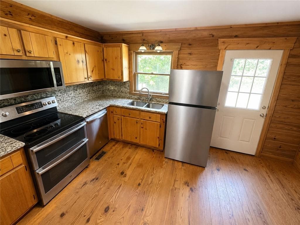 2 bedroom, 2 bathroom, 1,496 sq ft single family residence under contract at 30 Bagwell Lane, Rydal, GA 30171 — photo 7