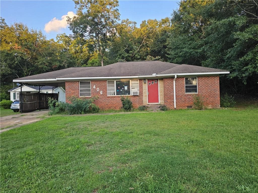 3 bedroom, 1 bathroom, 1,162 sq ft single family residence sold at 406 Cherry Street, Thomaston, GA 30286