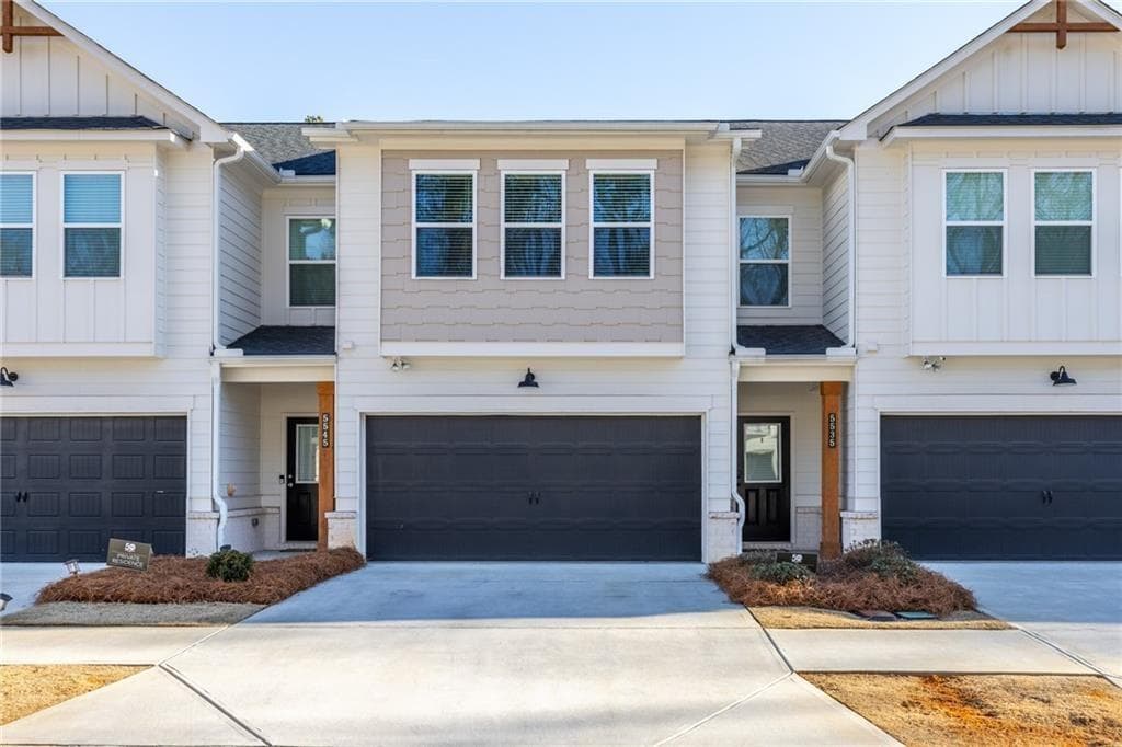 3 bedroom, 3 bathroom, 1,936 sq ft townhouse for rent at 214 Rockfern Terrace 34, Lilburn, GA 30047 for $2,500 a month — photo 4