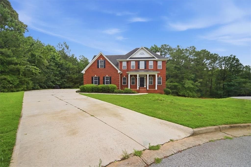 4 bedroom, 3 bathroom, 2,798 sq ft single family residence for rent at 2000 Millstone Drive, Conyers, GA 30094 for $3,300 a month