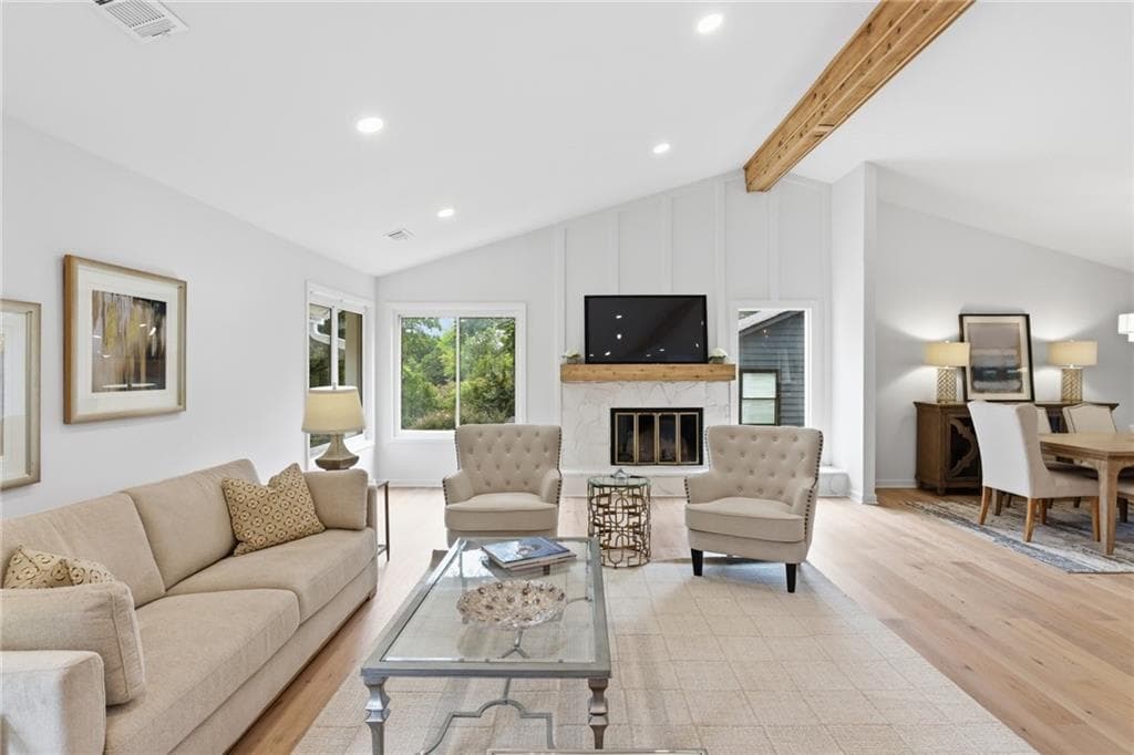 4 bedroom, 3 bathroom, 2,805 sq ft single family residence under contract at 3313 Clubland Drive, Marietta, GA 30068 — photo 5