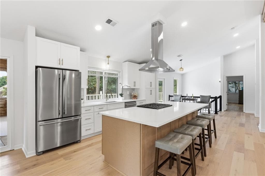 4 bedroom, 3 bathroom, 2,805 sq ft single family residence under contract at 3313 Clubland Drive, Marietta, GA 30068 — photo 10