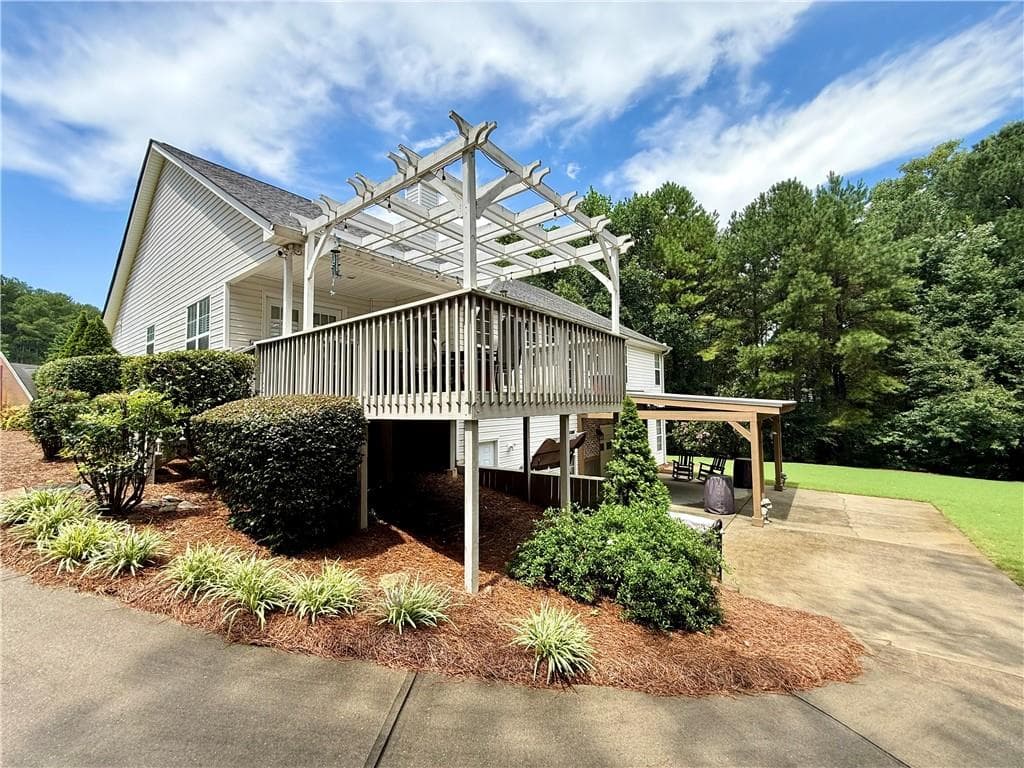 3 bedroom, 2 bathroom, 2,368 sq ft single family residence for sale at 1205 Bonnerton Court, Dacula, GA 30019 — photo 4