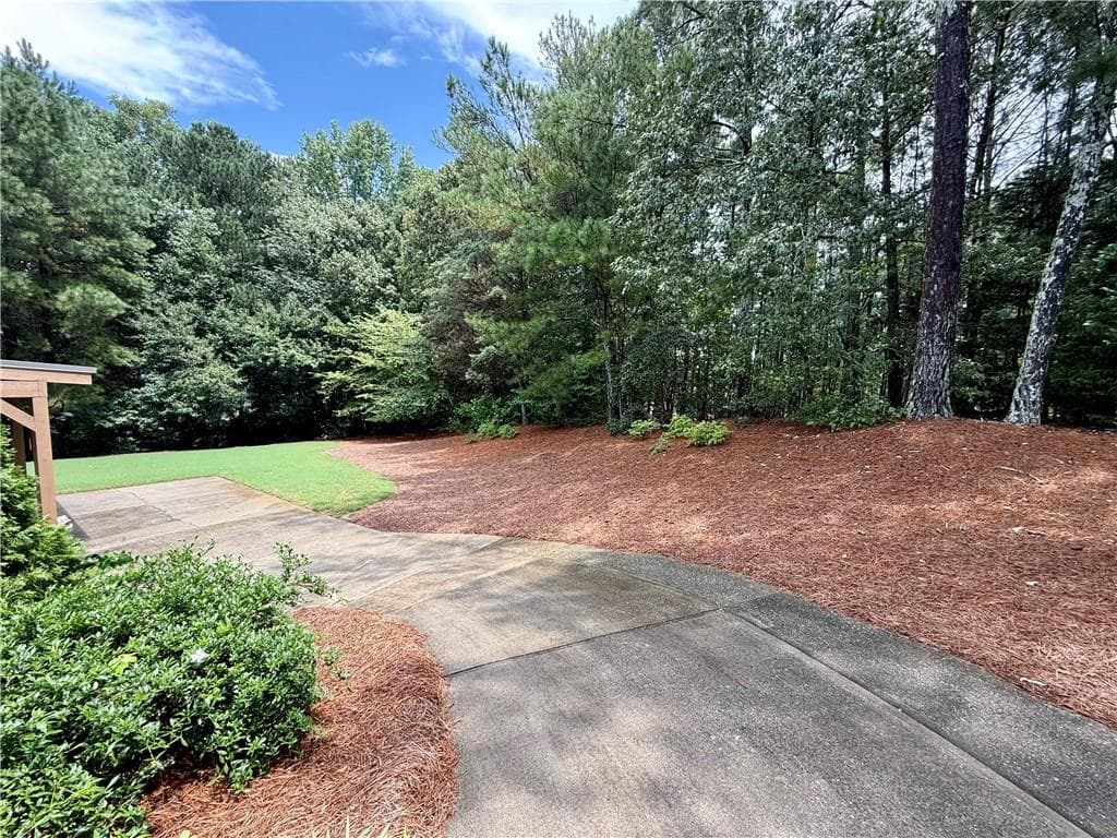 3 bedroom, 2 bathroom, 2,368 sq ft single family residence for sale at 1205 Bonnerton Court, Dacula, GA 30019 — photo 5