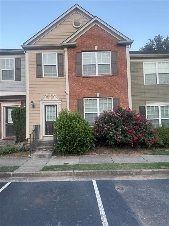 3 bedroom, 3 bathroom, 1,460 sq ft townhouse for rent at 2787 Deerwood Lane, Atlanta, GA 30331 for $1,800 a month