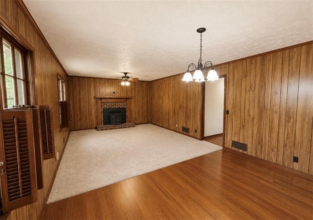 3 bedroom, 2 bathroom, 1,471 sq ft single family residence under contract at 1940 Old Concord Drive, Covington, GA 30016 — photo 3