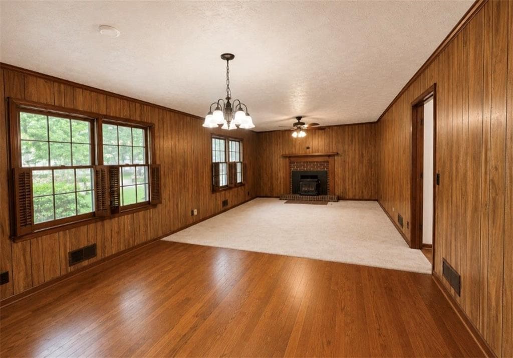 3 bedroom, 2 bathroom, 1,471 sq ft single family residence under contract at 1940 Old Concord Drive, Covington, GA 30016 — photo 4