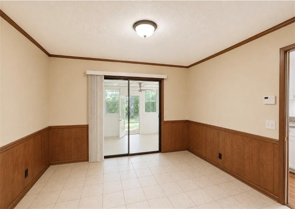 3 bedroom, 2 bathroom, 1,471 sq ft single family residence under contract at 1940 Old Concord Drive, Covington, GA 30016 — photo 7