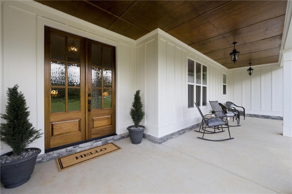 4 bedroom, 3 bathroom, 4,111 sq ft single family residence for sale at 8149 Kelly Bridge Road, Dawsonville, GA 30534 — photo 4
