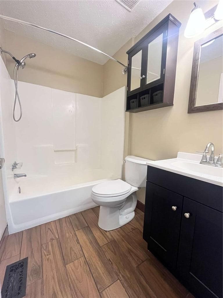 3 bedroom, 2 bathroom, 1,186 sq ft single family residence for sale at 6015 Sumter Drive, Douglasville, GA 30135 — photo 6