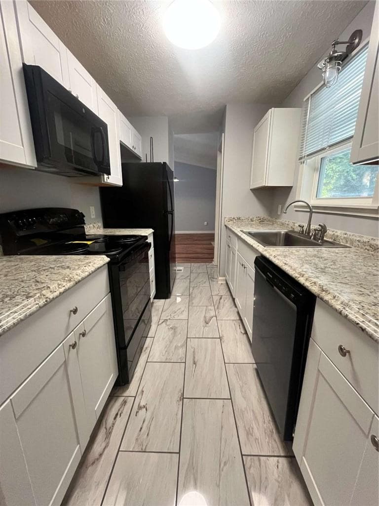 3 bedroom, 2 bathroom, 1,186 sq ft single family residence for sale at 6015 Sumter Drive, Douglasville, GA 30135 — photo 8