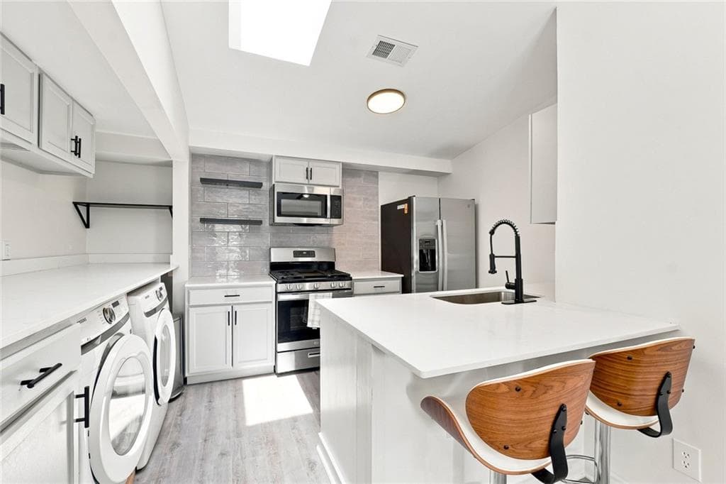 2 bedroom, 2 bathroom, 1,064 sq ft condominium for sale at 1362 Keys Lake Drive, Atlanta, GA 30319 — photo 8