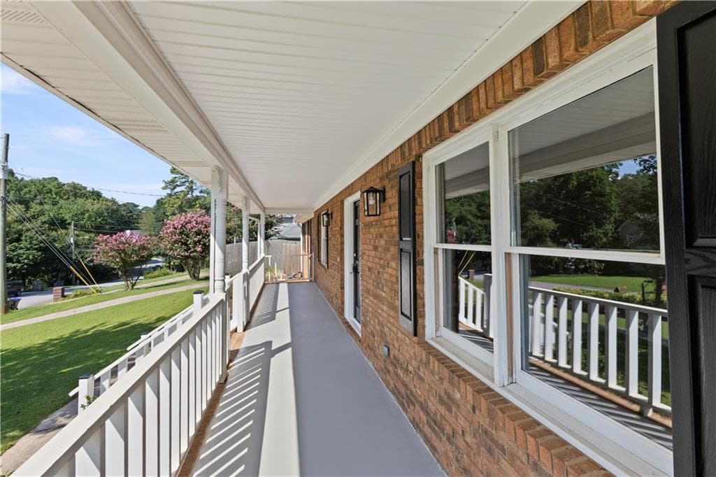 4 bedroom, 3 bathroom, 2,160 sq ft single family residence for sale at 91 Bentridge Court, Lawrenceville, GA 30043 — photo 9