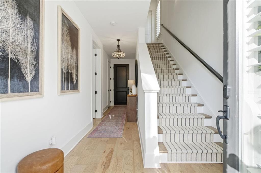4 bedroom, 4 bathroom, 2,804 sq ft townhouse for sale at 6905 Viridian Alley, Alpharetta, GA 30005 — photo 6
