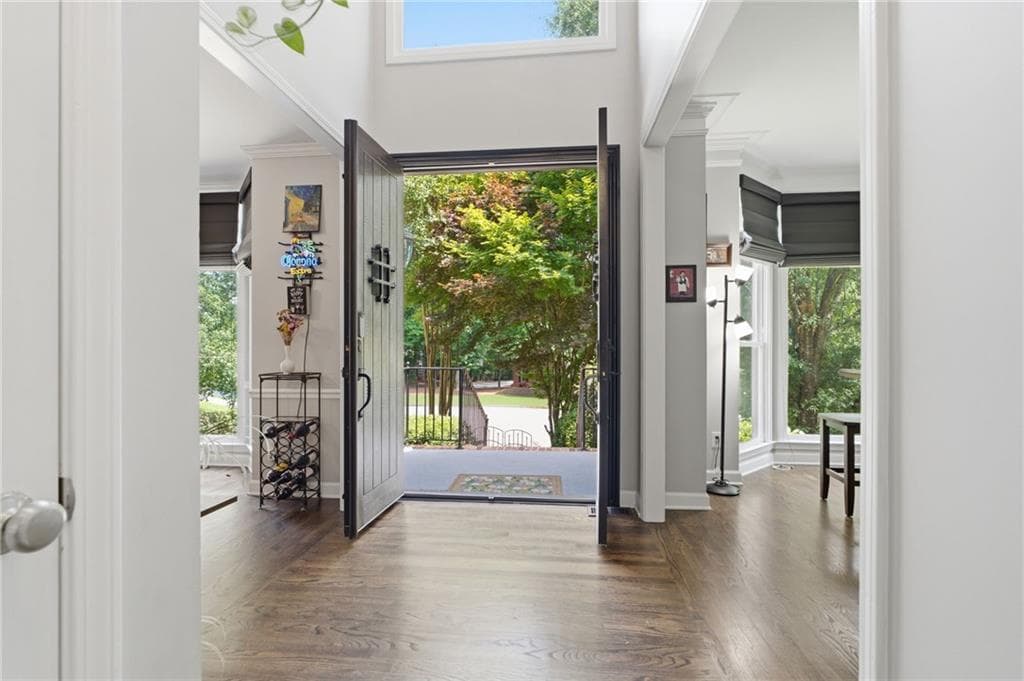 4 bedroom, 4 bathroom, 4,319 sq ft single family residence for sale at 112 Grandcrest Drive, Suwanee, GA 30024 — photo 3