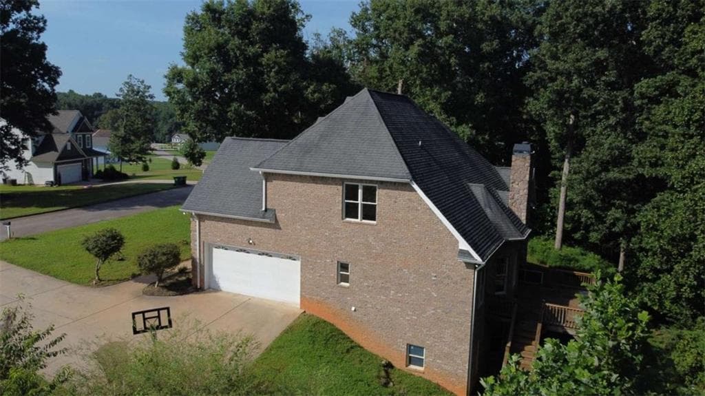 5 bedroom, 4 bathroom, 2,368 sq ft single family residence for sale at 318 Waterford Circle, Cornelia, GA 30531 — photo 7