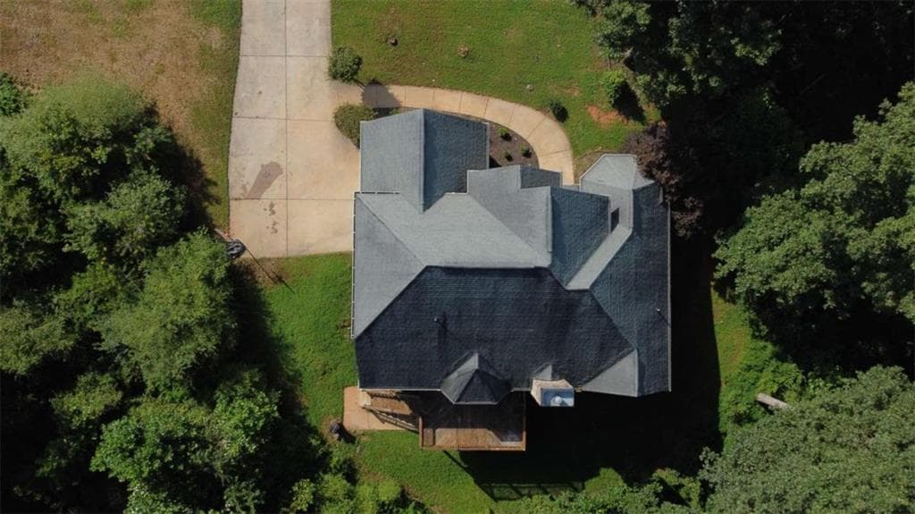 5 bedroom, 4 bathroom, 2,368 sq ft single family residence for sale at 318 Waterford Circle, Cornelia, GA 30531 — photo 8