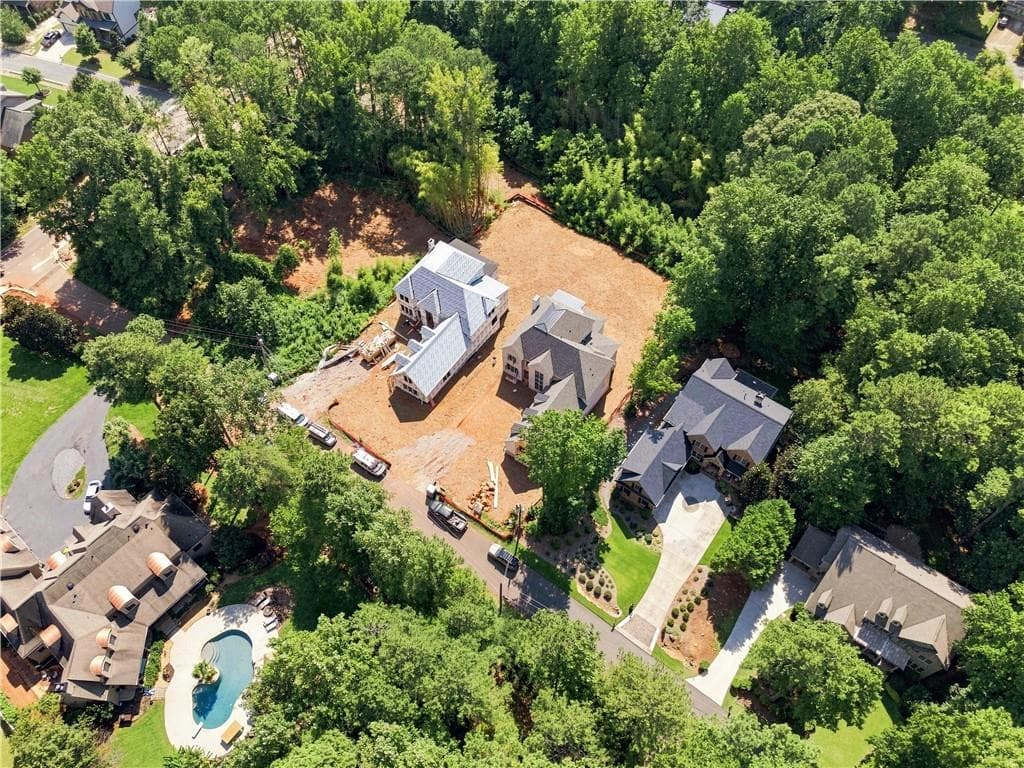 5 bedroom, 4 bathroom, 4,544 sq ft single family residence under contract at 4055 Indian Town Road, Marietta, GA 30066 — photo 4
