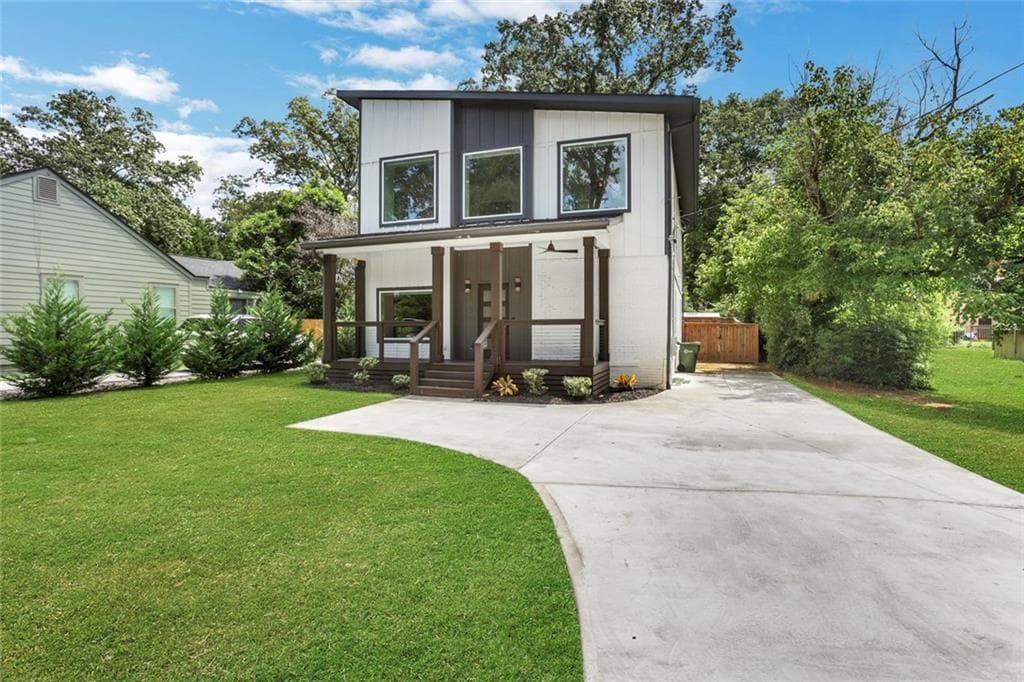 4 bedroom, 3 bathroom, 2,780 sq ft single family residence under contract at 1956 Baker Road, Atlanta, GA 30318