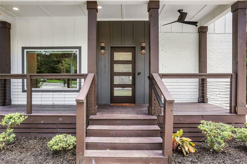 4 bedroom, 3 bathroom, 2,780 sq ft single family residence under contract at 1956 Baker Road, Atlanta, GA 30318 — photo 3