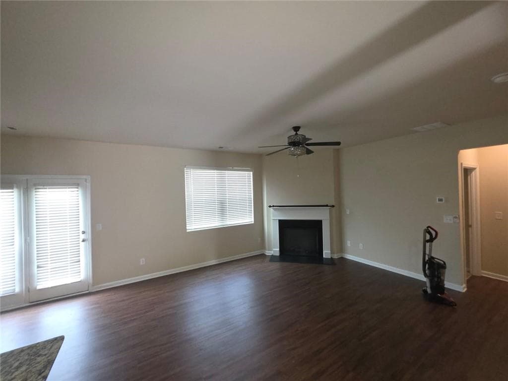 5 bedroom, 3 bathroom, 2,556 sq ft single family residence for rent at 3877 Makeover Court, South Fulton, GA 30349 for $2,800 a month — photo 2