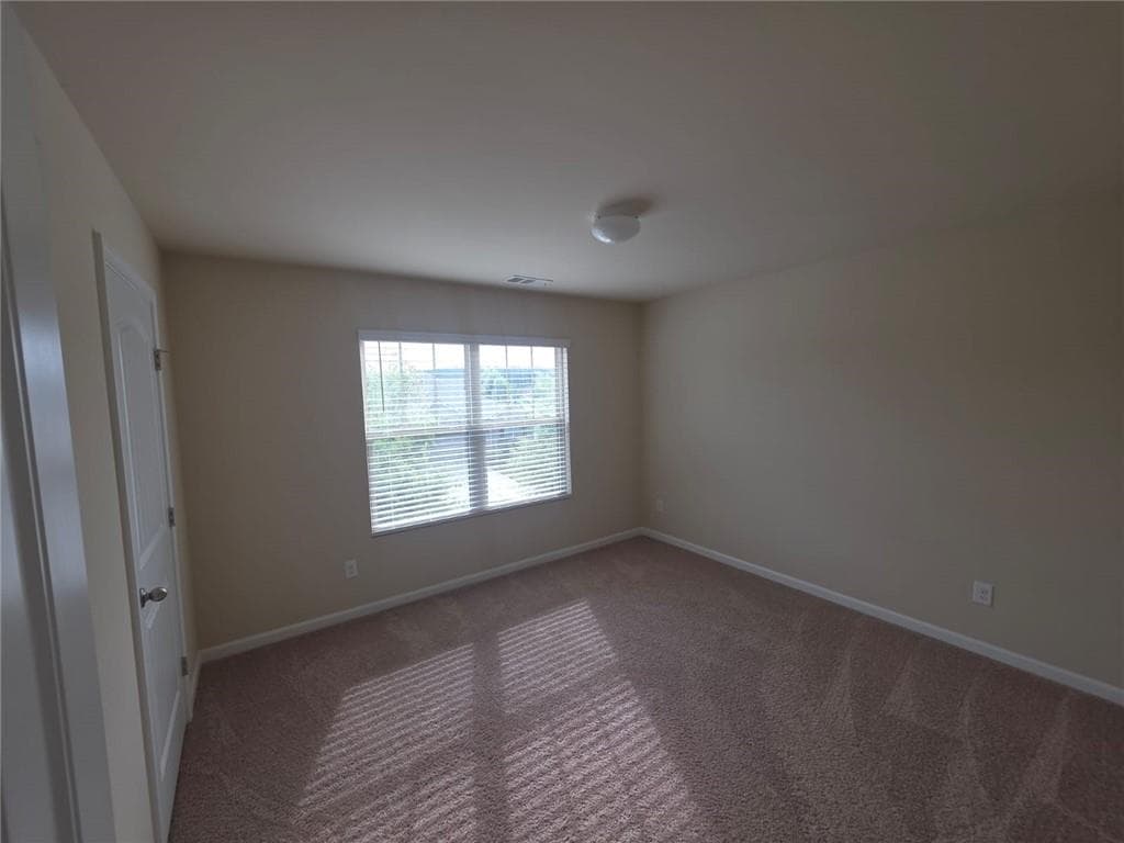 5 bedroom, 3 bathroom, 2,556 sq ft single family residence for rent at 3877 Makeover Court, South Fulton, GA 30349 for $2,800 a month — photo 4