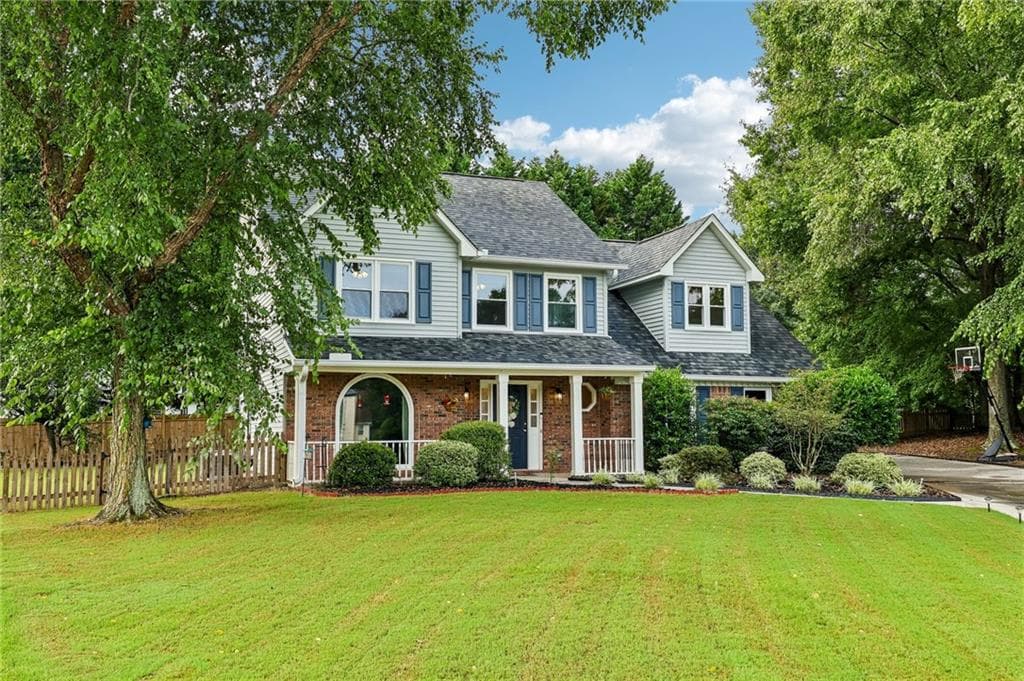 4 bedroom, 3 bathroom, 2,406 sq ft single family residence for sale at 2362 Dover Lane, Snellville, GA 30078 — photo 2