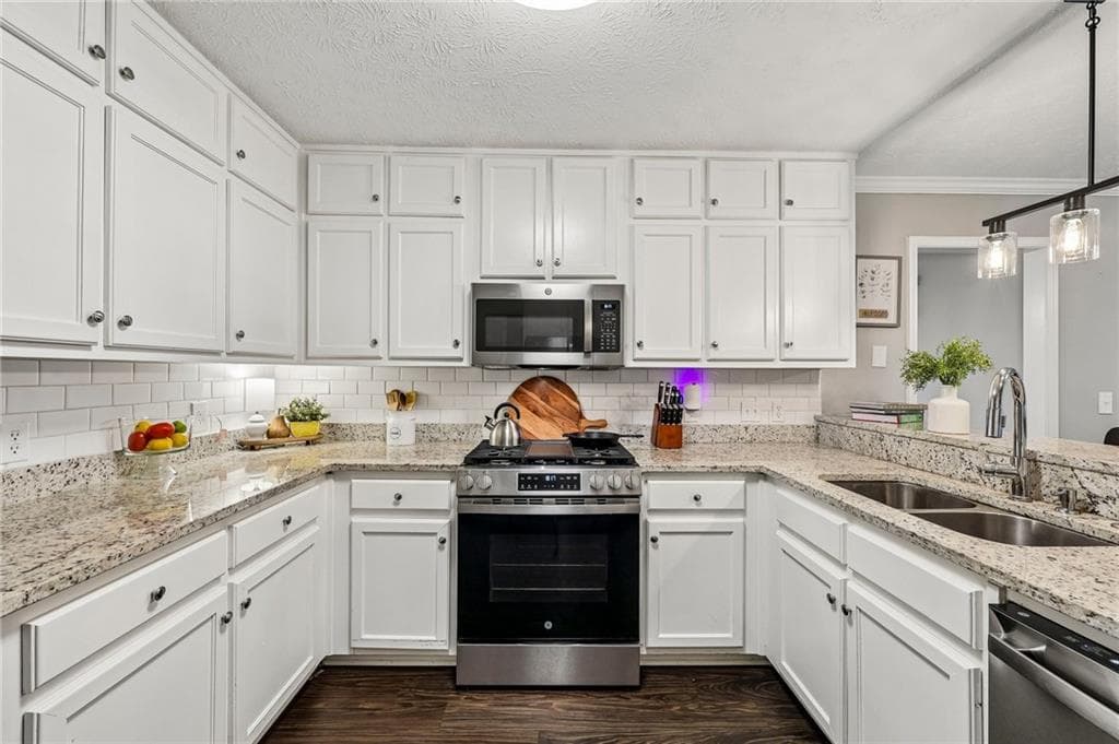 4 bedroom, 3 bathroom, 2,406 sq ft single family residence for sale at 2362 Dover Lane, Snellville, GA 30078 — photo 9
