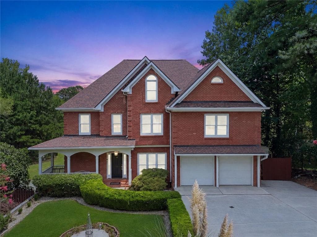 7 bedroom, 5 bathroom, 5,388 sq ft single family residence for sale at 1340 Eryn Circle, Suwanee, GA 30024 — photo 2