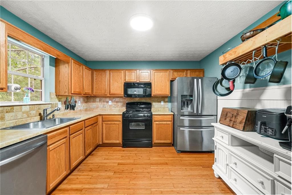 3 bedroom, 3 bathroom, 1,333 sq ft single family residence for sale at 50 S Wilson Street, Villa Rica, GA 30180 — photo 6