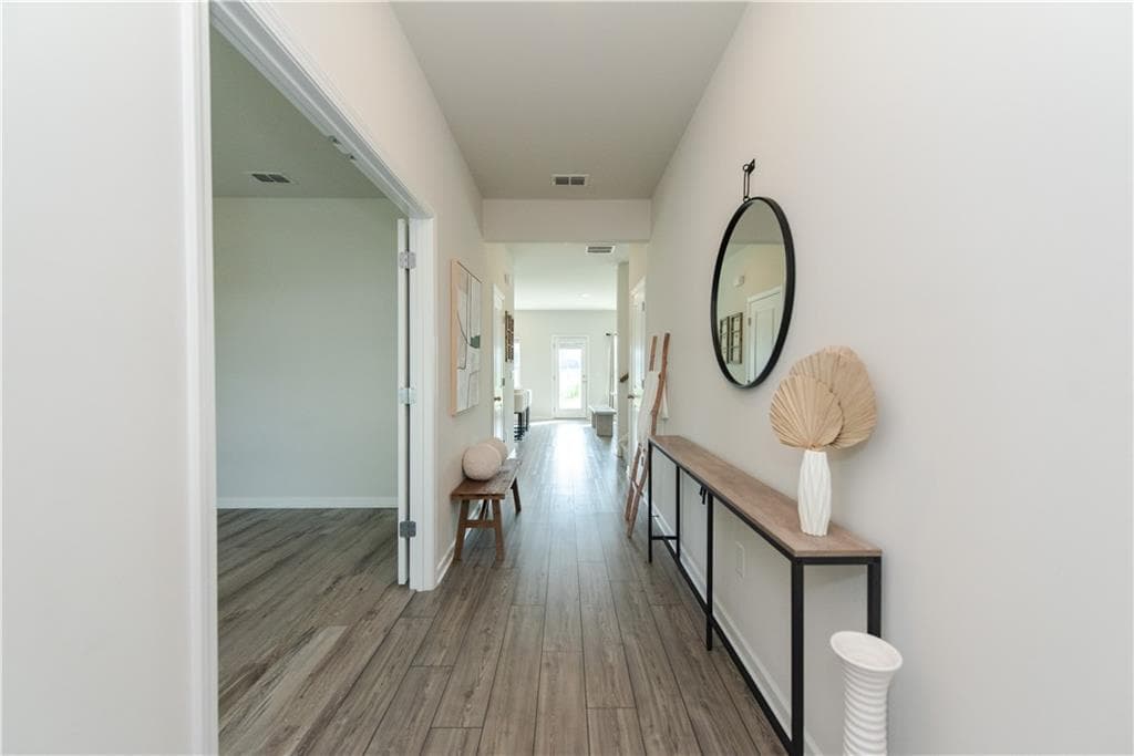 4 bedroom, 3 bathroom, 2,657 sq ft single family residence for sale at 4941 Silver Canoe Way, Lawrenceville, GA 30044 — photo 4
