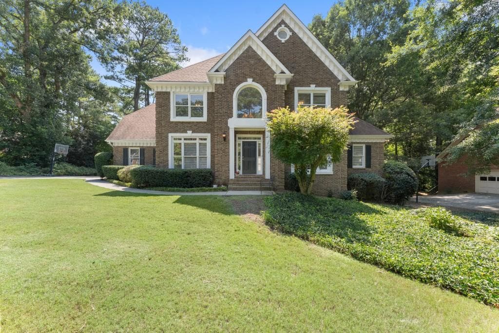 5 bedroom, 5 bathroom, 5,807 sq ft single family residence for sale at 1430 Roanoke Trace, Grayson, GA 30017