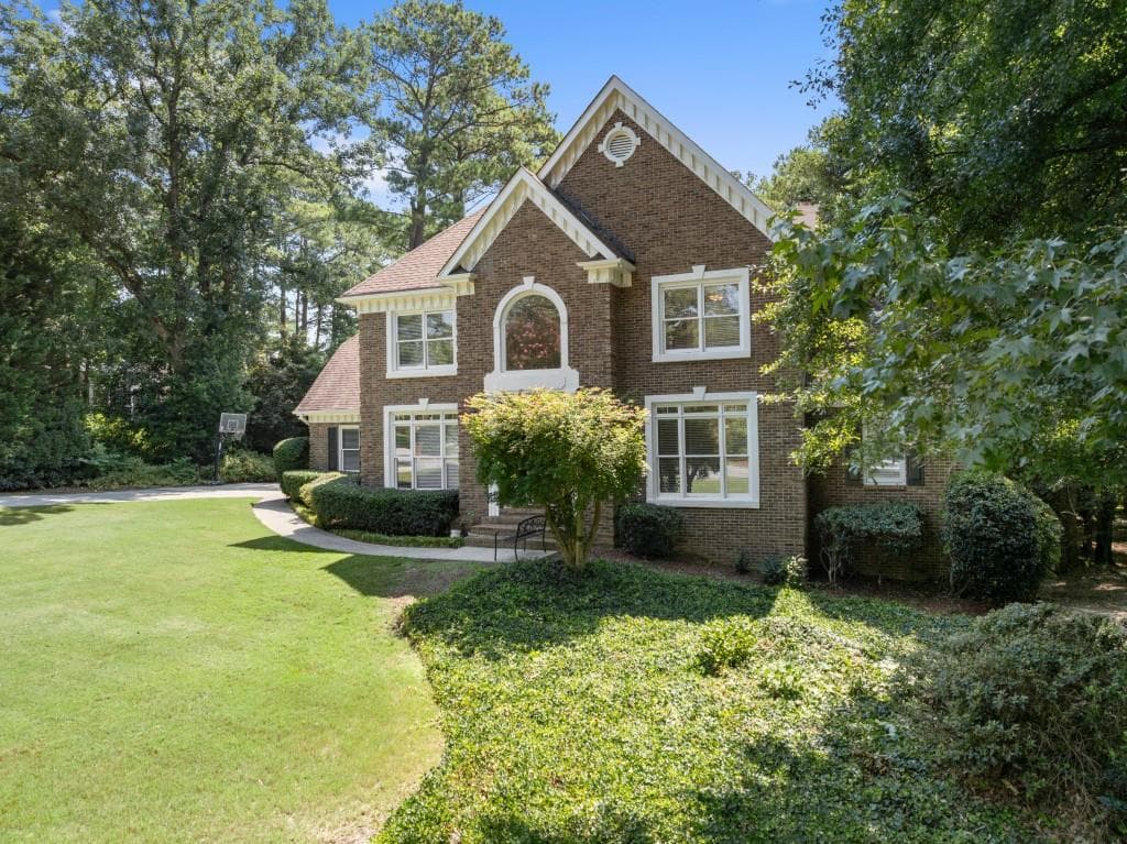 5 bedroom, 5 bathroom, 5,807 sq ft single family residence for sale at 1430 Roanoke Trace, Grayson, GA 30017 — photo 7