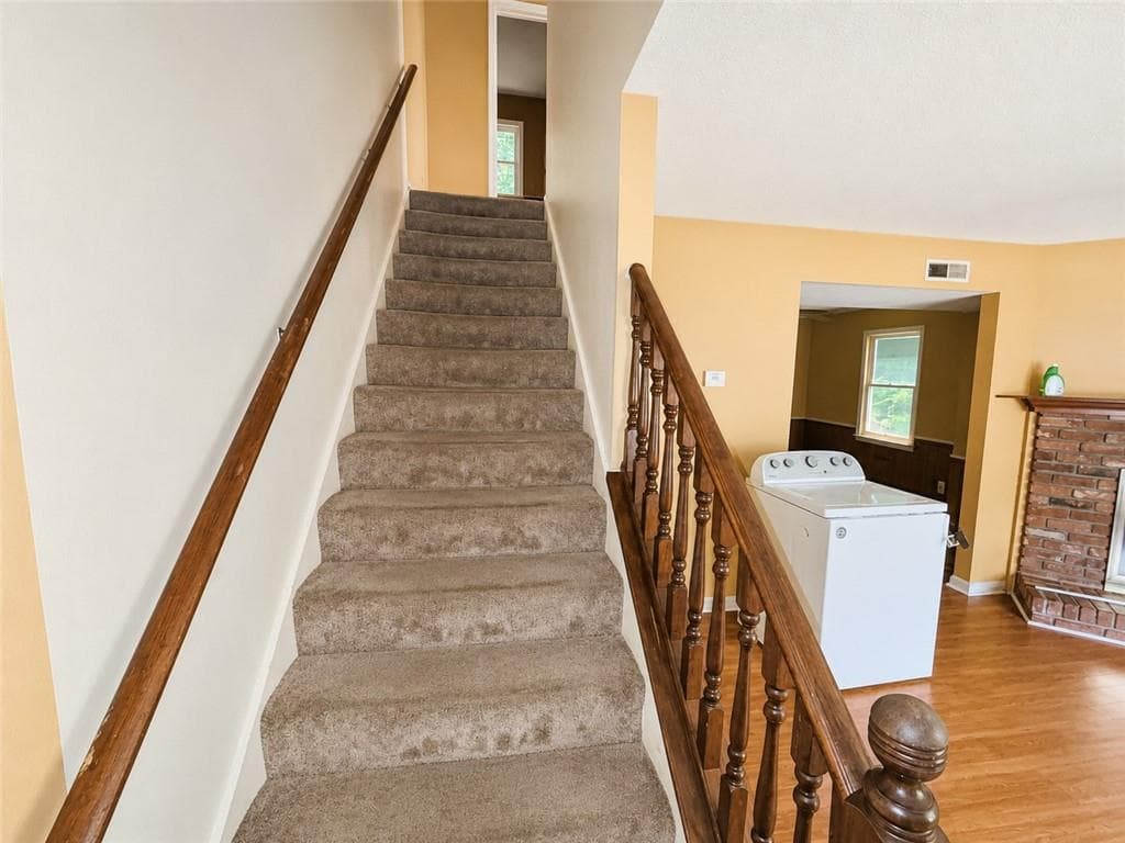 3 bedroom, 2 bathroom, 1,144 sq ft townhouse for sale at 4375 Barrington Place, Macon, GA 31210 — photo 5