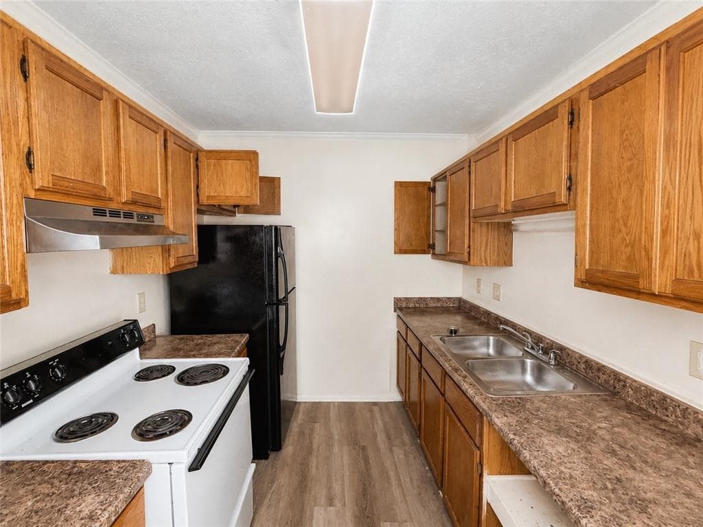 3 bedroom, 2 bathroom, 1,144 sq ft townhouse for sale at 4375 Barrington Place, Macon, GA 31210 — photo 3
