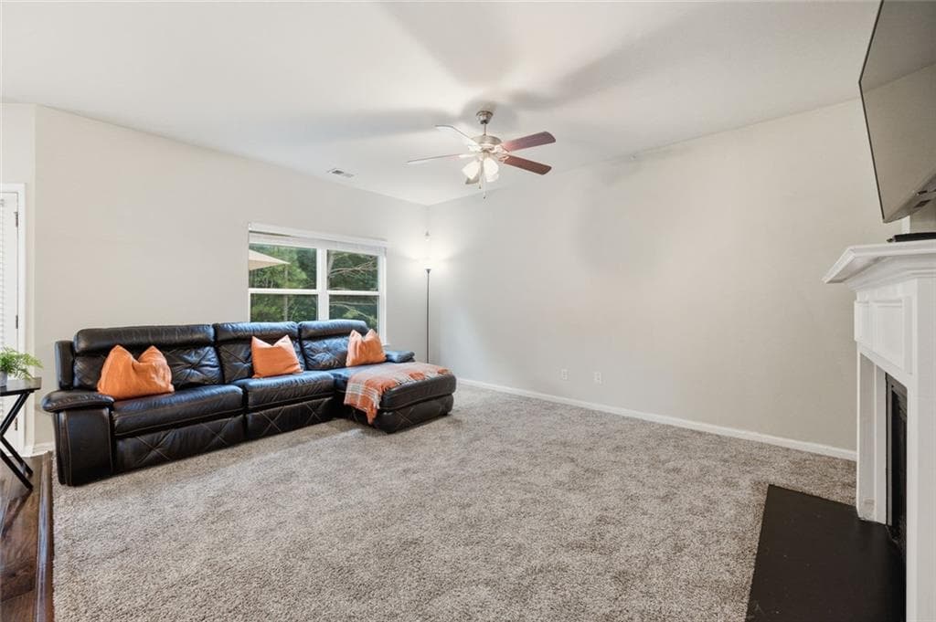 3 bedroom, 3 bathroom, 3,000 sq ft single family residence for sale at 3096 Fonseca Pass, Atlanta, GA 30349 — photo 7