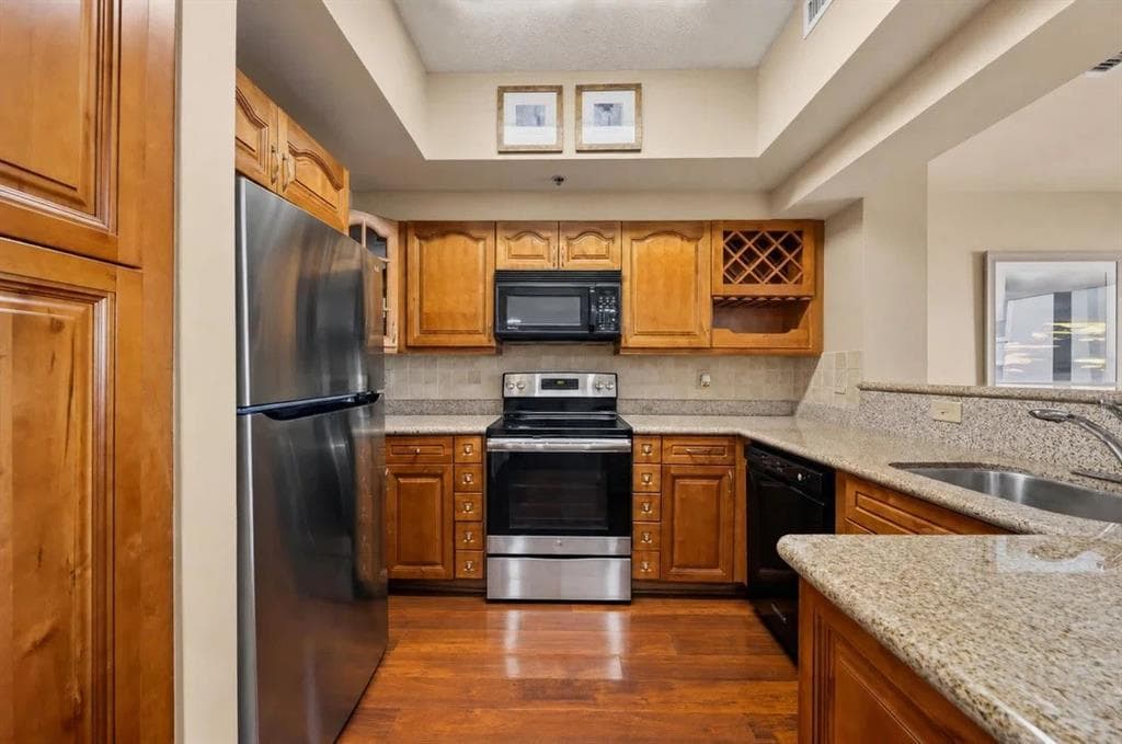 1 bedroom, 2 bathroom, 1,460 sq ft condominium for sale at 795 Hammond Drive 2407, Sandy Springs, GA 30328 — photo 5
