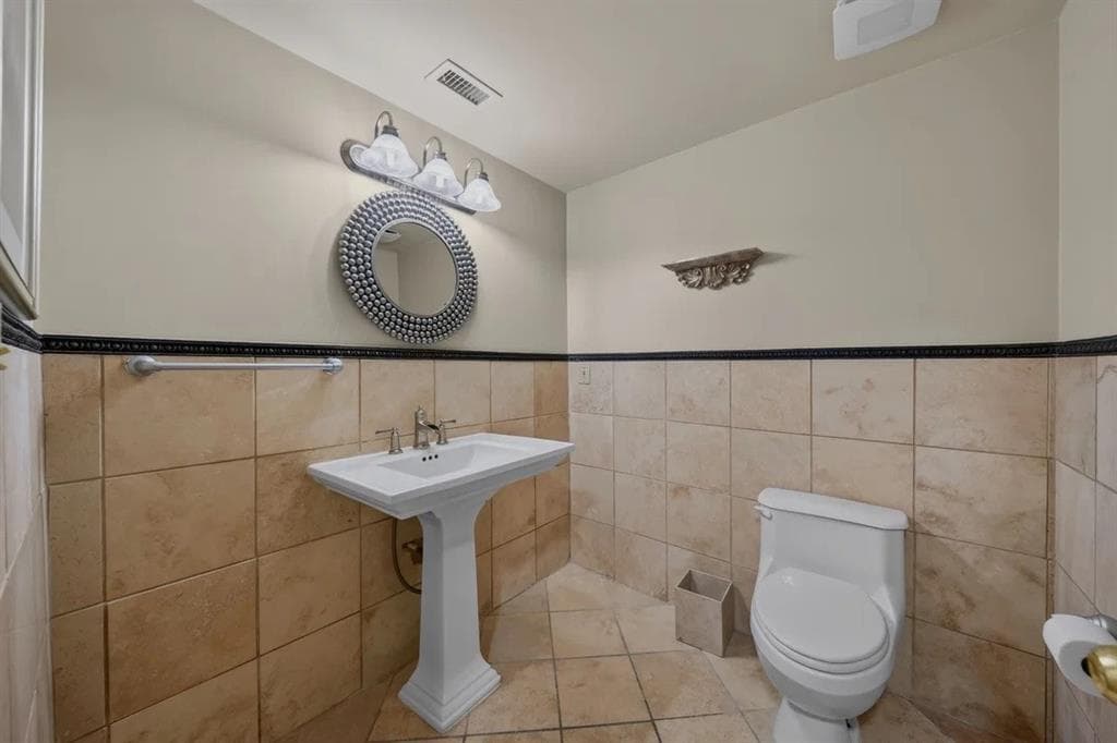 1 bedroom, 2 bathroom, 1,460 sq ft condominium for sale at 795 Hammond Drive 2407, Sandy Springs, GA 30328 — photo 7