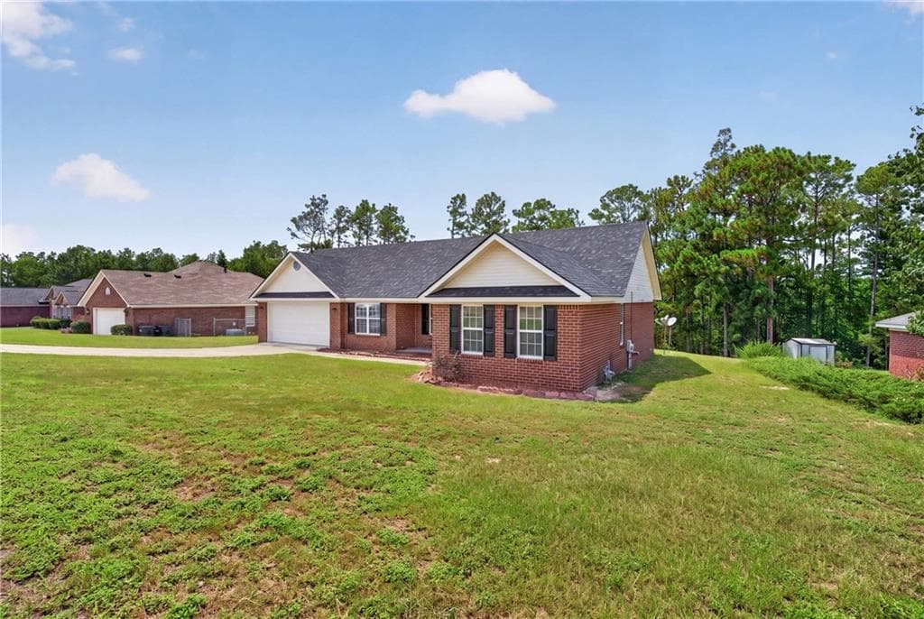 4 bedroom, 2 bathroom, 1,804 sq ft single family residence under contract at 2025 Clarkston Drive, Augusta, GA 30909 — photo 3