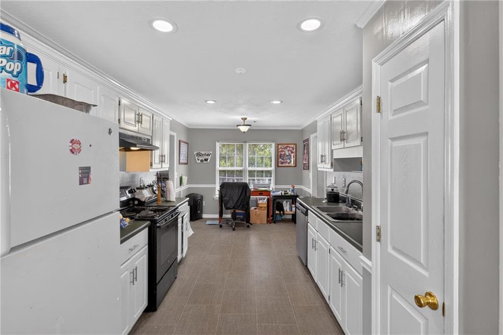 4 bedroom, 2 bathroom, 1,804 sq ft single family residence under contract at 2025 Clarkston Drive, Augusta, GA 30909 — photo 7