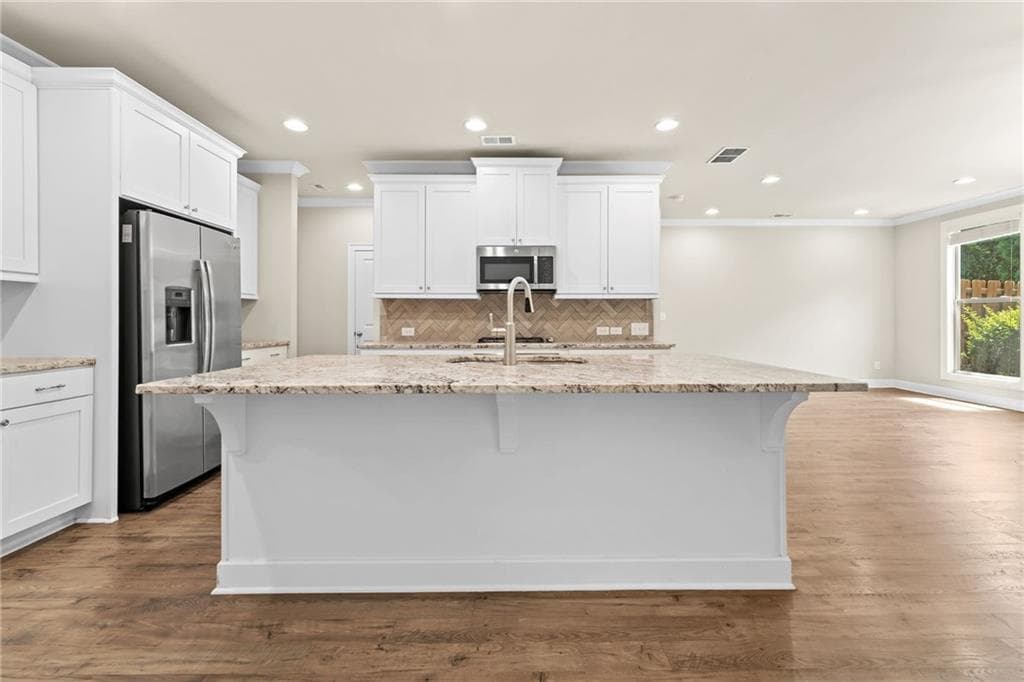 4 bedroom, 4 bathroom, 2,650 sq ft townhouse for sale at 2028 Glenview Park Circle, Duluth, GA 30097 — photo 5