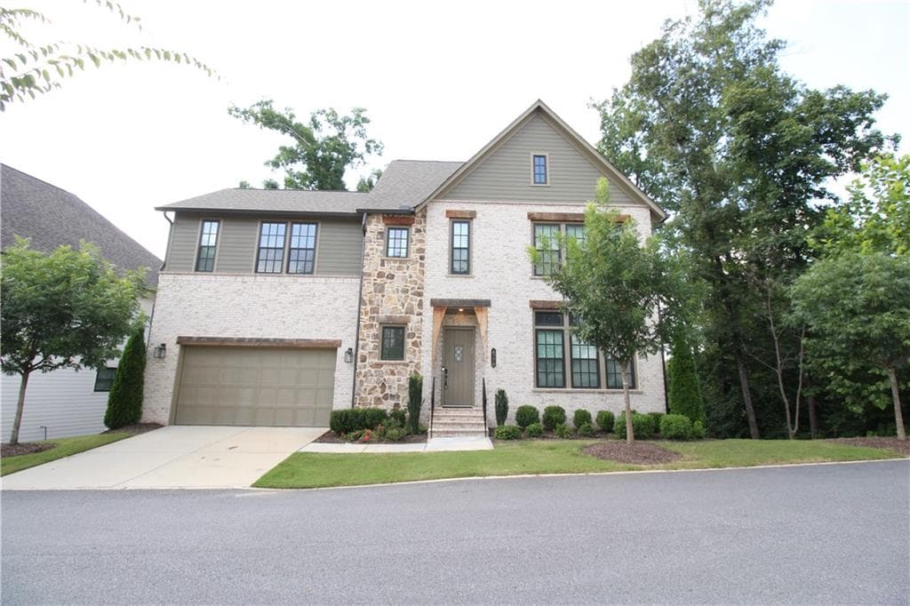 5 bedroom, 5 bathroom, 4,053 sq ft single family residence for sale at 6770 Prelude Drive, Sandy Springs, GA 30328 — photo 2