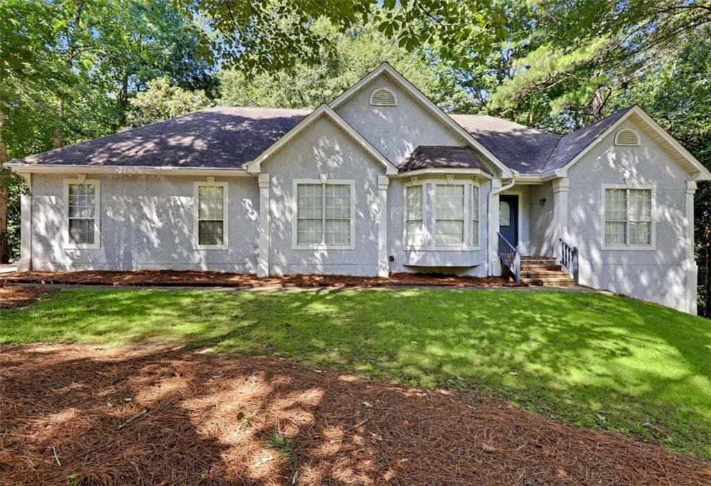 5 bedroom, 3 bathroom, 3,566 sq ft single family residence for sale at 20 Wilkes Court, Newnan, GA 30263