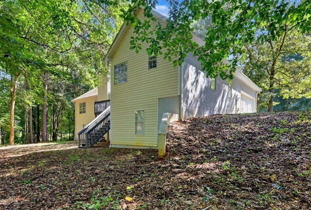 5 bedroom, 3 bathroom, 3,566 sq ft single family residence for sale at 20 Wilkes Court, Newnan, GA 30263 — photo 8