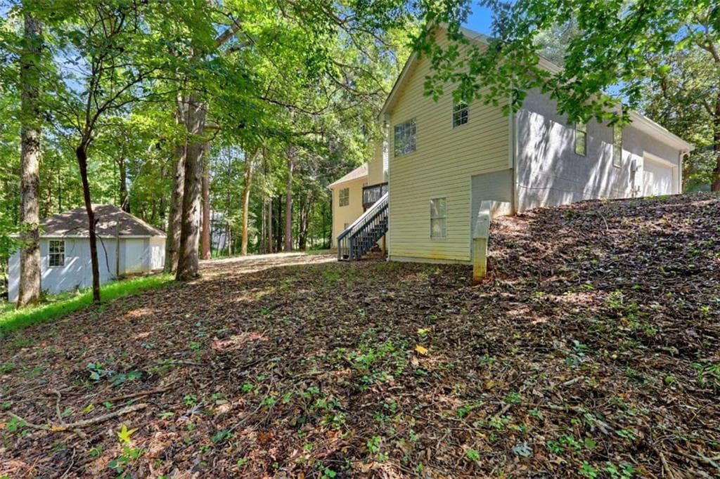5 bedroom, 3 bathroom, 3,566 sq ft single family residence for sale at 20 Wilkes Court, Newnan, GA 30263 — photo 9