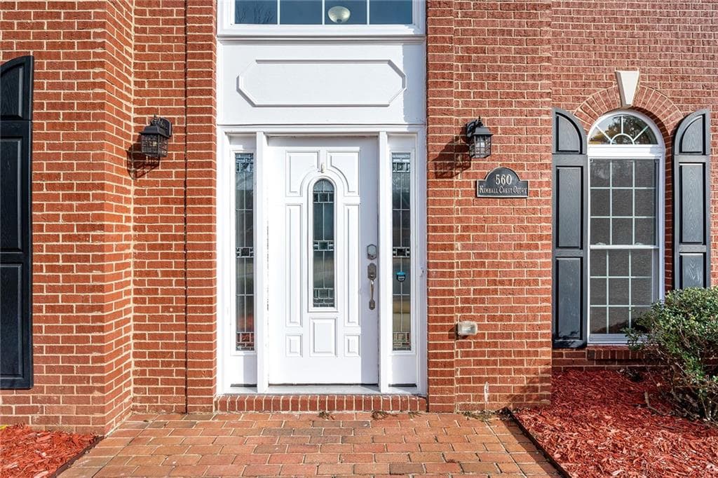 4 bedroom, 3 bathroom, 2,862 sq ft single family residence for rent at 560 Kimball Crest Court, Alpharetta, GA 30022 for $3,300 a month — photo 2