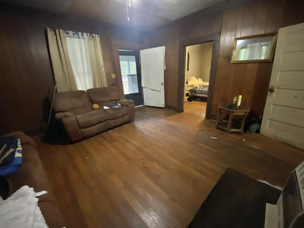2 bedroom, 2 bathroom, 1,304 sq ft single family residence under contract at 1944 Mountain Creek Church Road, Monroe, GA 30656 — photo 8